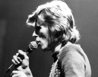 Ilustracja do artykułu David_Bowie_1974 (1).JPG