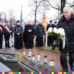 Bogusław Dębski, Przewodniczący Sejmiku Województwa Podlaskiego składa kwiaty na grobie ks. Suchowolca