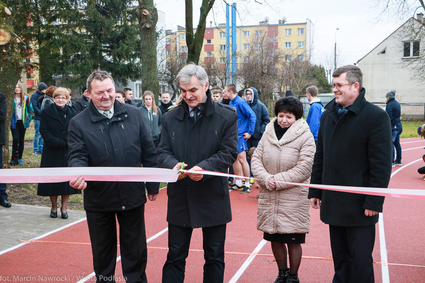 Ilustracja do artykułu otwarcie boiska i bieżni I LO Łapy-28.jpg