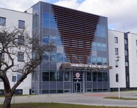 Budynek rektoratu Uniwersytetu w Białymstoku.jpg