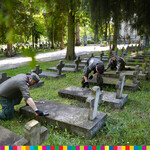 Ilustracja do artykułu 06.06.2020 Sprzątanie Cmentarza Wojskowego (28 of 32).jpg
