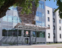 Zdjęcie budynku Uniwersytetu w Białymstoku.