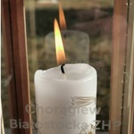 Betlejemskie Światło Pokoju - płonąca świeca w lampionie