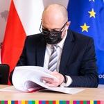 Artur Kosicki, Marszałek Województwa Podlaskiego podczas podpisania umowy o dofinansowanie