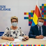 Podpisanie umowy na rozbudowę i renowację szpitala z dyrektor Szpitala Psychiatrycznego w Choroszczy