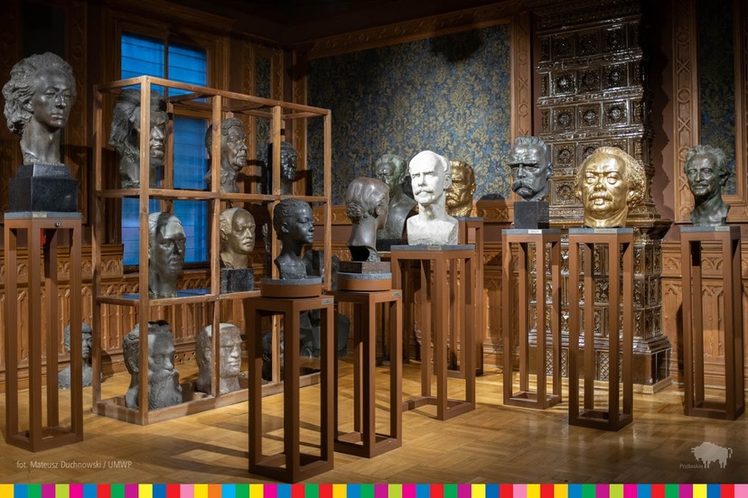 Rzeźby w Muzeum Rzeźb Alfonsa Karnego