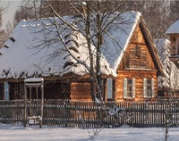 Budynek Podlaskiego Muzeum Kultury Ludowej zimą