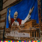 Makat z wizerunkiem bł. Jana Pawła II