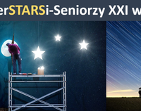 SUPER STARSI - Seniorzy XXI wieku. Człowiek na tle ściany w gwiazdy.